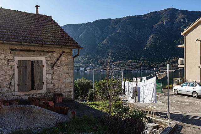 Zu verkaufen – Authentisches Steinhaus mit traumhaftem Blick auf die Bucht von Kotor — photo 5